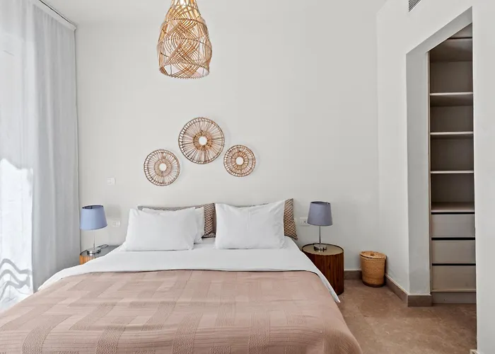 Beachfront Paradise - Abu Tig Marina Apartment