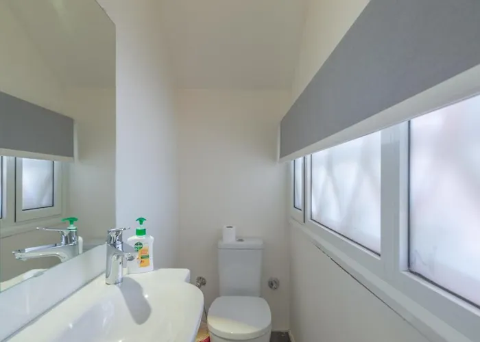 Beachfront Paradise - Abu Tig Marina Apartment